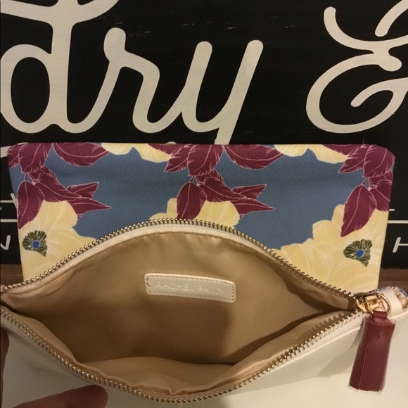 Fold over clutch - Picture 7 of 8